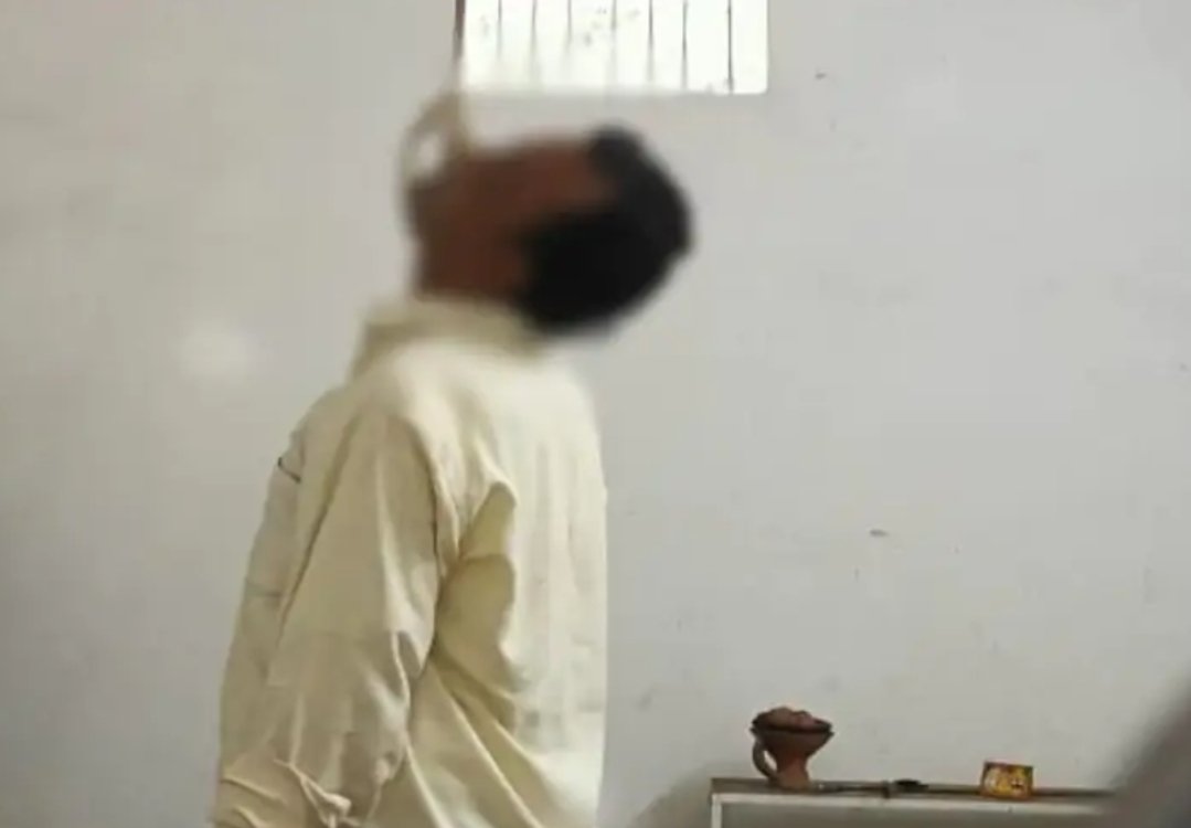 भारतमाला प्रोजेक्ट फर्जीवाड़ा में शामिल सस्पेंड पटवारी ने लगाई फांसी भारतमाला प्रोजेक्ट फर्जीवाड़ा में शामिल सस्पेंड पटवारी ने लगाई फांसी