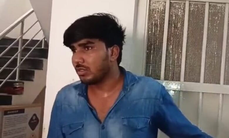फर्जी DSP बन बुजुर्ग से 20 लाख की ठगी, कोल इंडिया में नौकरी का दिया था झांसा फर्जी DSP बन बुजुर्ग से 20 लाख की ठगी, कोल इंडिया में नौकरी का दिया था झांसा
