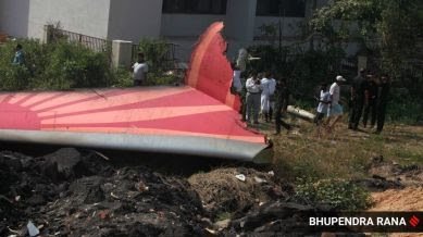 Plane Crash: हादसे की जांच में अहम सुराग हो सकता है आर्यन का वीडियो
