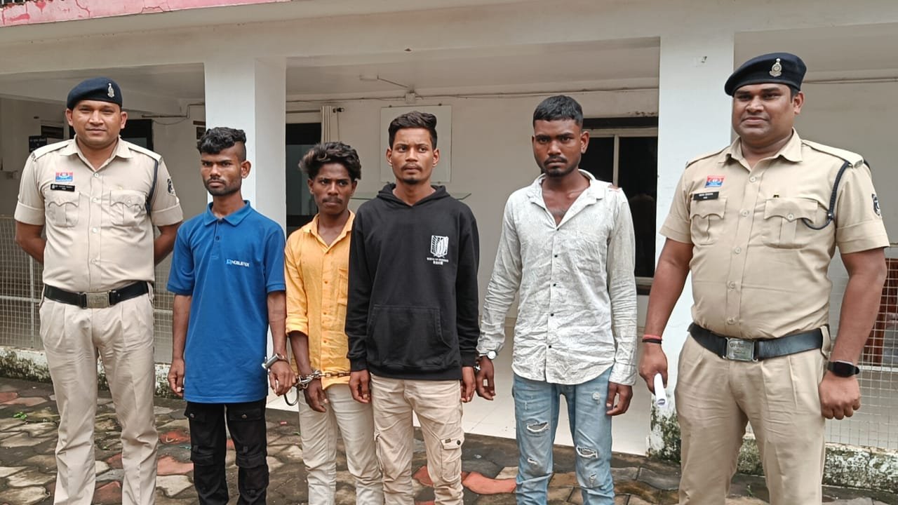 150 CCTV कैमरे, डेढ़ हजार मोबाइल टावर से उतई अंधे कत्ल की सुलझी गुत्थी 150 CCTV कैमरे, डेढ़ हजार मोबाइल टावर से उतई अंधे कत्ल की सुलझी गुत्थी