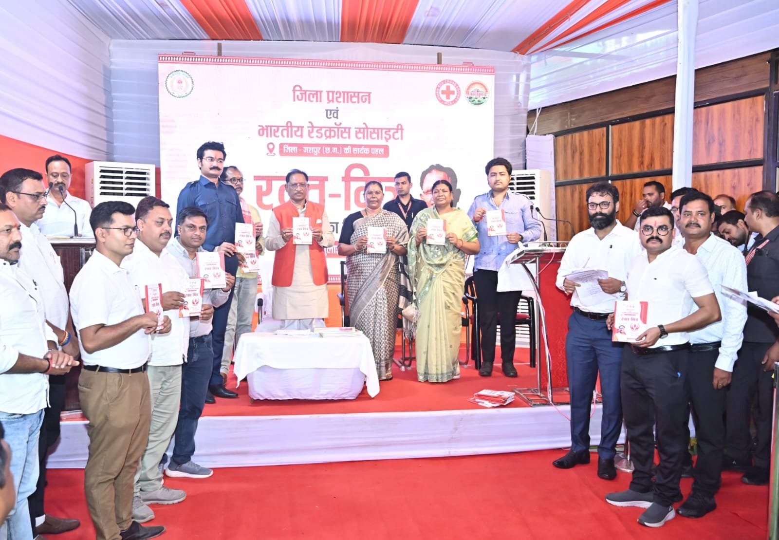 हमारी सरकार बेहतर स्वास्थ्य सेवा देने के लिए संकल्पित है – CM विष्णु देव साय