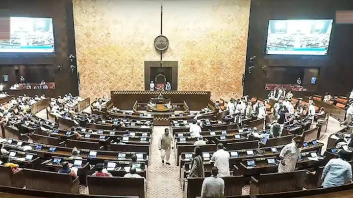 उप राष्ट्रपति चुनाव : 21 अगस्त को NDA उम्मीदवार का नामांकन! उप राष्ट्रपति चुनाव : 21 अगस्त को NDA उम्मीदवार का नामांकन!