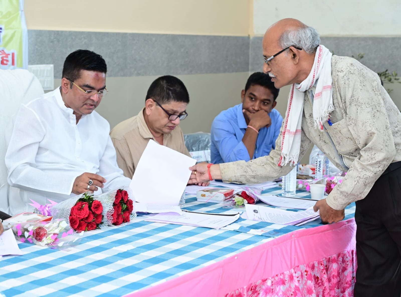 सुपेला शासकीय अस्पताल को विधायक रिकेश ने दी दो वेंटीलेटर एम्बुलेंस की सौगात