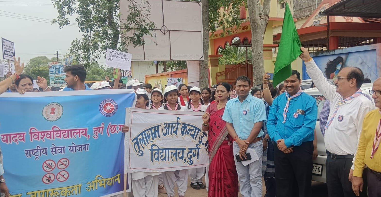 डीयू में नशा मुक्ति जागरूकता हेतु विशाल रैली का किया गया आयोजन