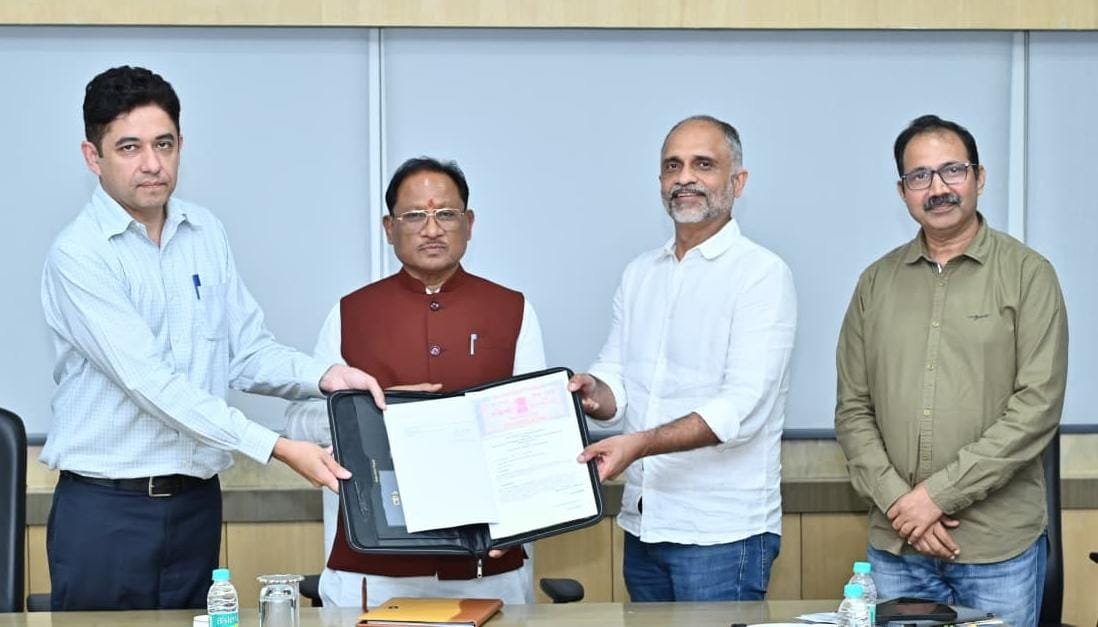 प्रदेश में शिक्षा व स्वास्थ्य सुविधाओं के उन्नयन के लिए सरकार प्रतिबद्ध- CM साय