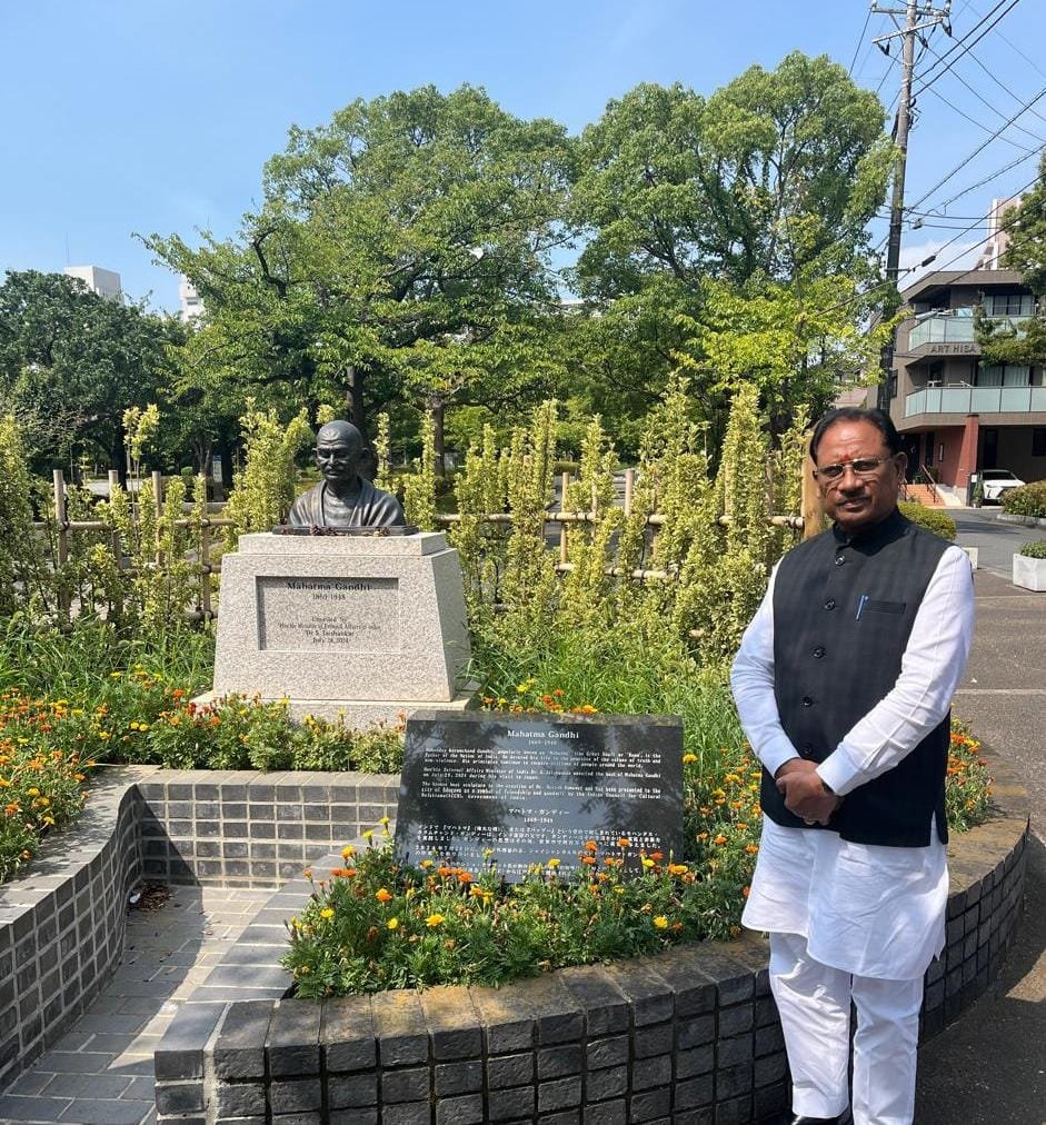 CM साय ने टोक्यो के ‘लिटिल इंडिया’ पहुँचकर महात्मा गांधी को किया नमन