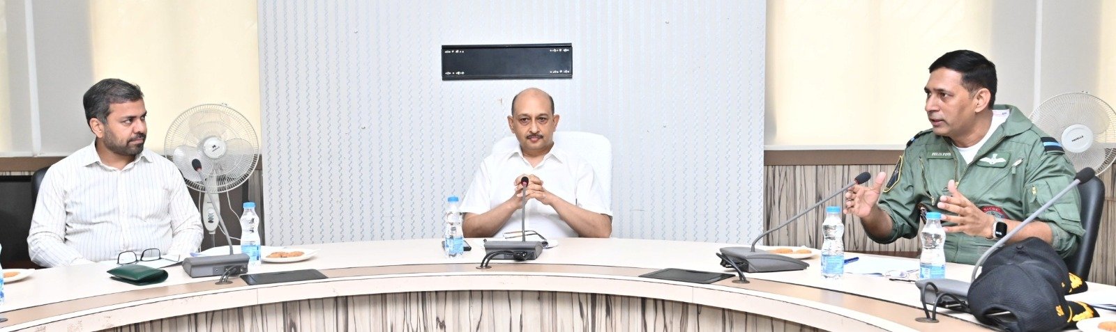 राज्योत्सव पर वायु सेना का होगा शौर्य प्रदर्शन, अपर मुख्य सचिव ने ली बैठक