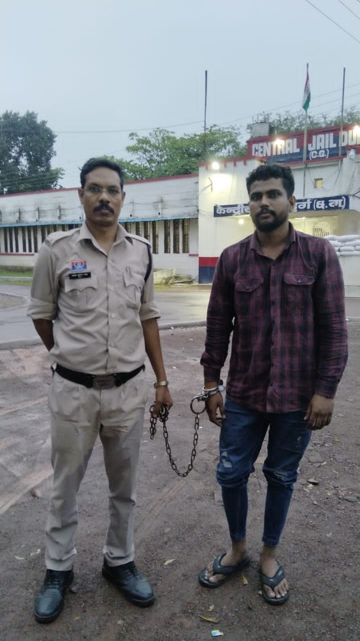 ईशा होटल के देह व्यापार का मुखिया आया वैशाली नगर पुलिस की गिरफ्त में