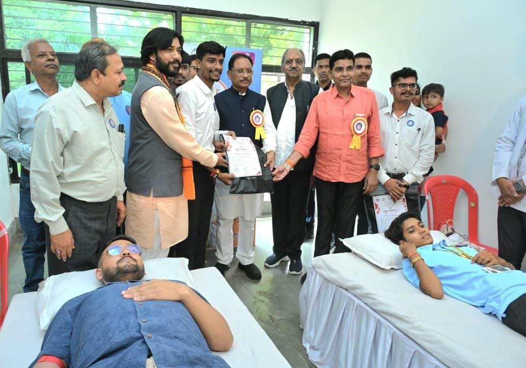 शिक्षा ही सफलता की कुंजी, सेवा ही जीवन का आधार : मुख्यमंत्री विष्णुदेव साय