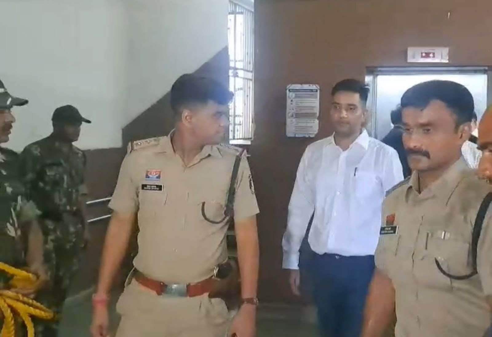 शराब घोटाला में चैतन्य व दीपेन्द्र गिरफ्तार, 6 अक्टूबर तक EOW की रिमांड पर