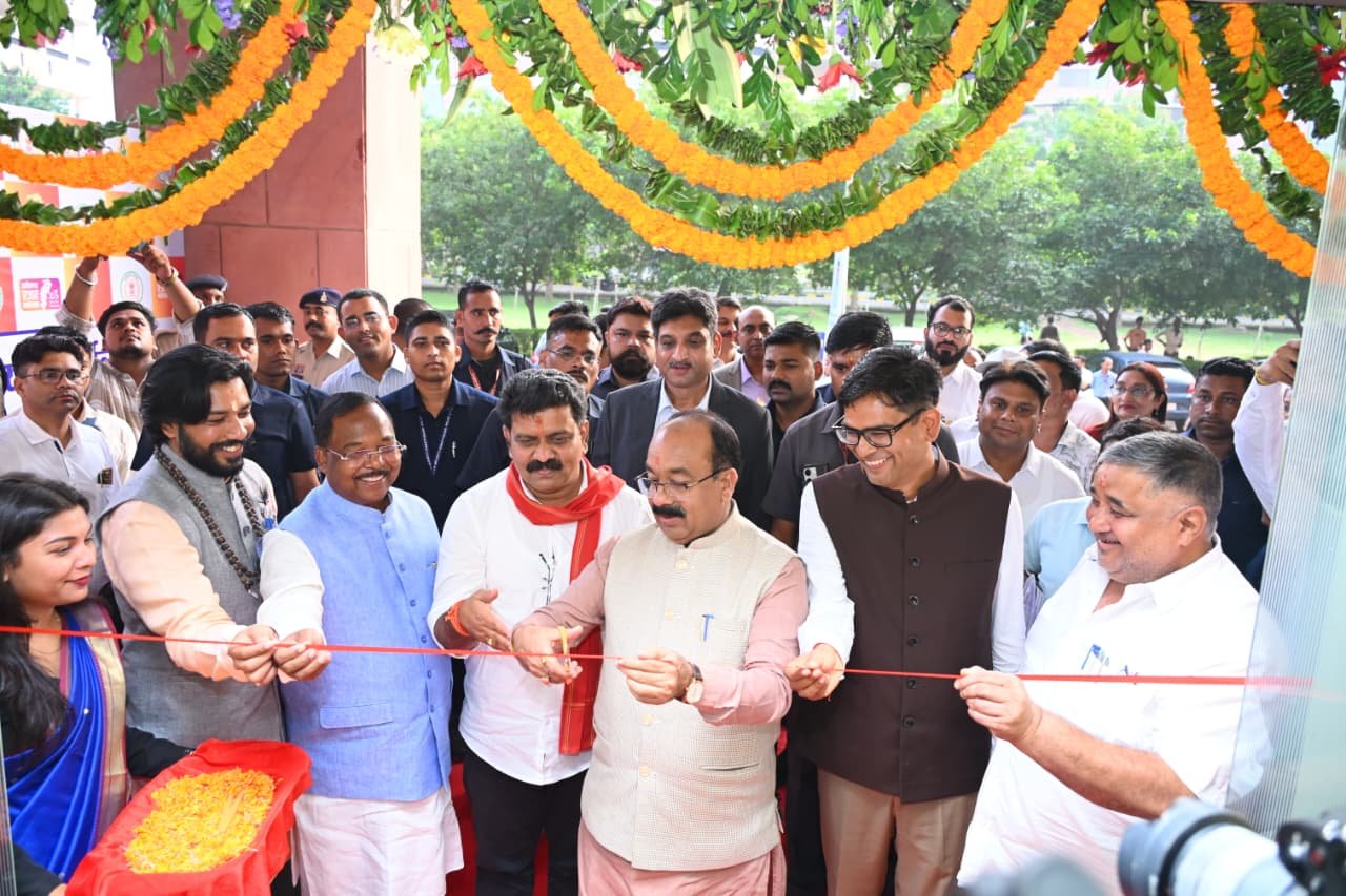 CG में रजिस्ट्री हुई “स्मार्ट”, नवा रायपुर में देश का पहला अत्याधुनिक स्मार्ट पंजीयन कार्यालय शुरू