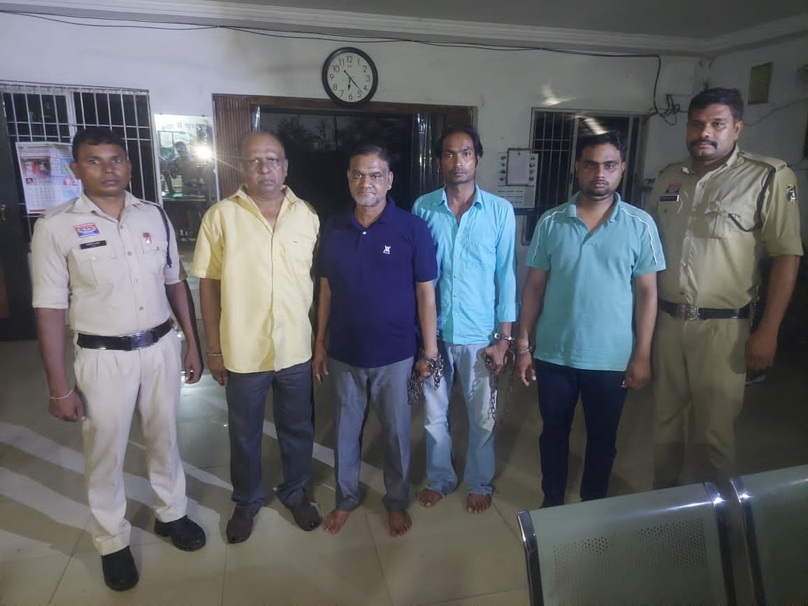 खाद्य निरीक्षक, पर्यवेक्षक के सरकारी पद पर नौकरी लगाने 8 युवाओं से वसूले 22 लाख