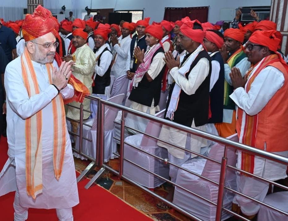 मुरिया दरबार में शामिल हुए HM अमित शाह, मांझी-चालकी से किया सीधा संवाद