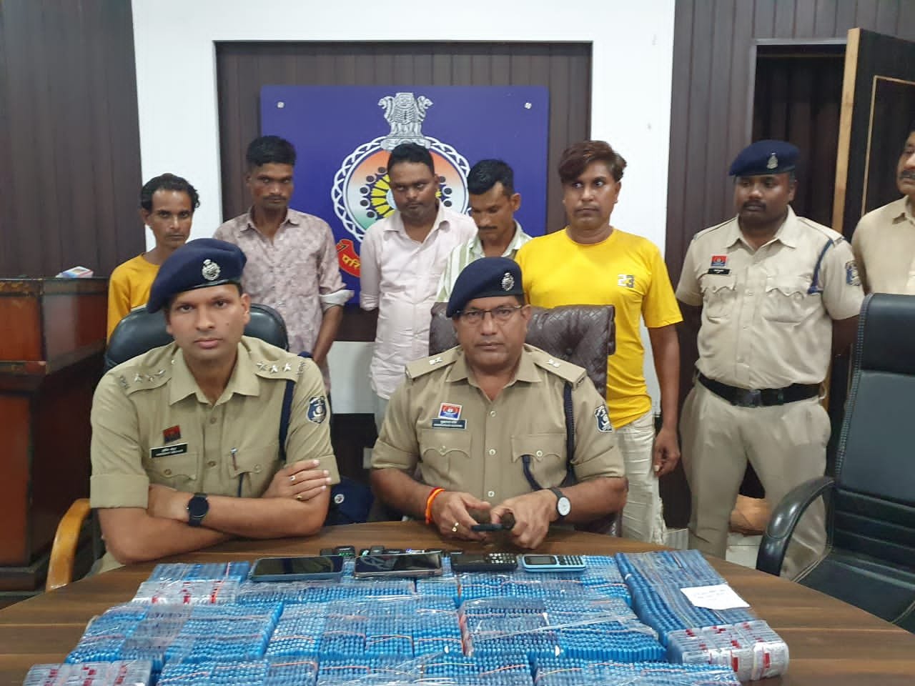 संगठित होकर नशीली कैप्सूल बेचने वाले गिरोह को दुर्ग पुलिस ने पकड़ा