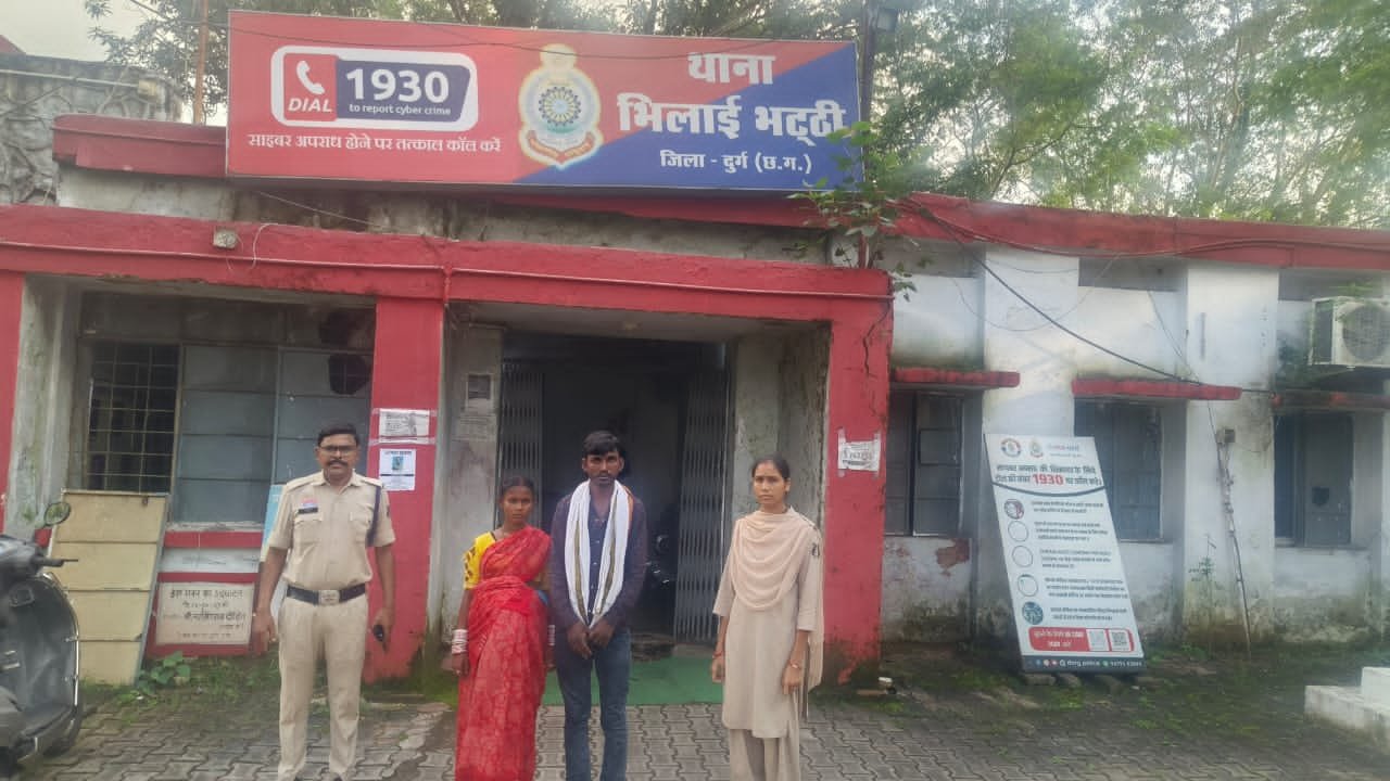 भीख मांगने की आड़ में दंपति घर-घर से मोबाइल व लैपटॉप कर रहे थे चोरी