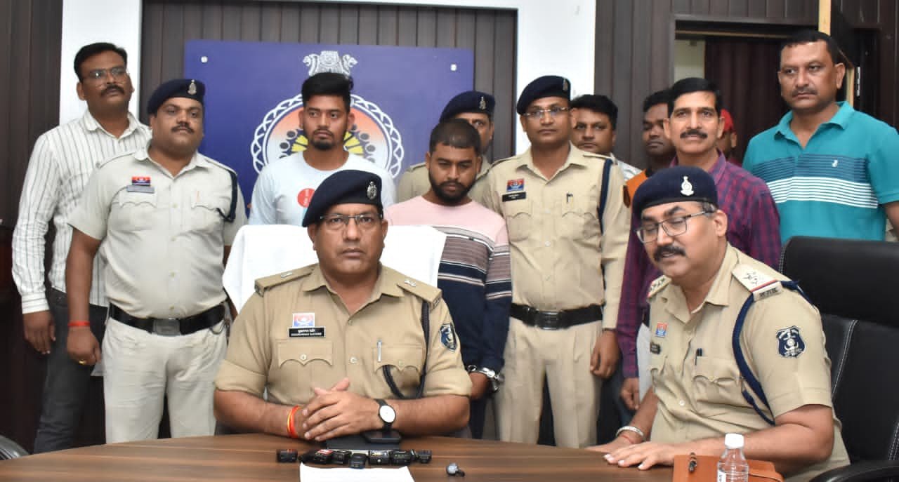 दुर्ग डबल मर्डर : सगाई बाद अवैध संबंध छिपाने गर्भवती प्रेमिका को काटा टंगिया से