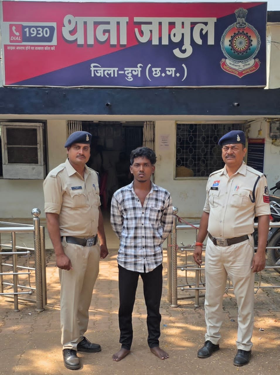 नशीली दवाइयां बेच रहे आरोपी को जामुल पुलिस ने धर दबोचा, 2800 टेबलेट जप्त