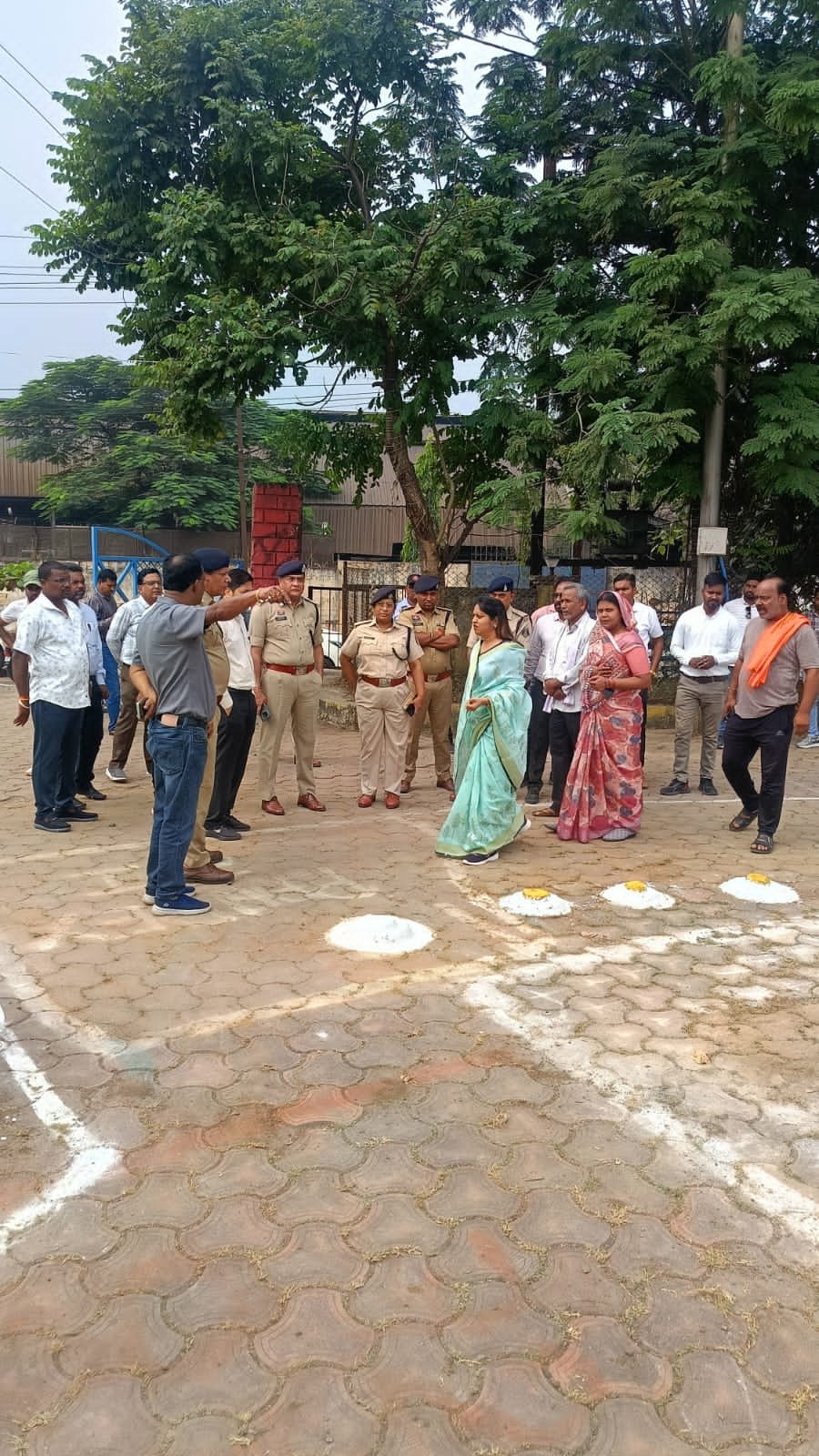 छठ घाट पर पुलिस सहायता केंद्र स्थापित, SSP दुर्ग ने किया मौका मुआयना