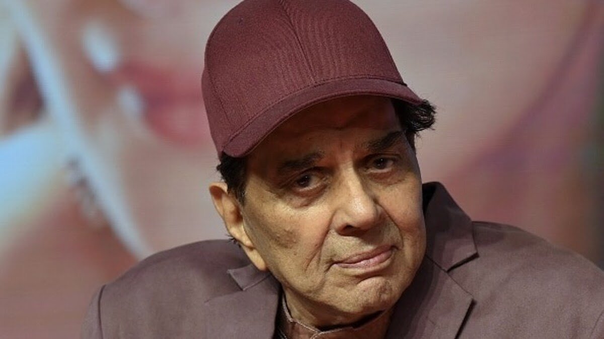 Dharmendra Death: धर्मेंद्र का 89 साल की उम्र में निधन