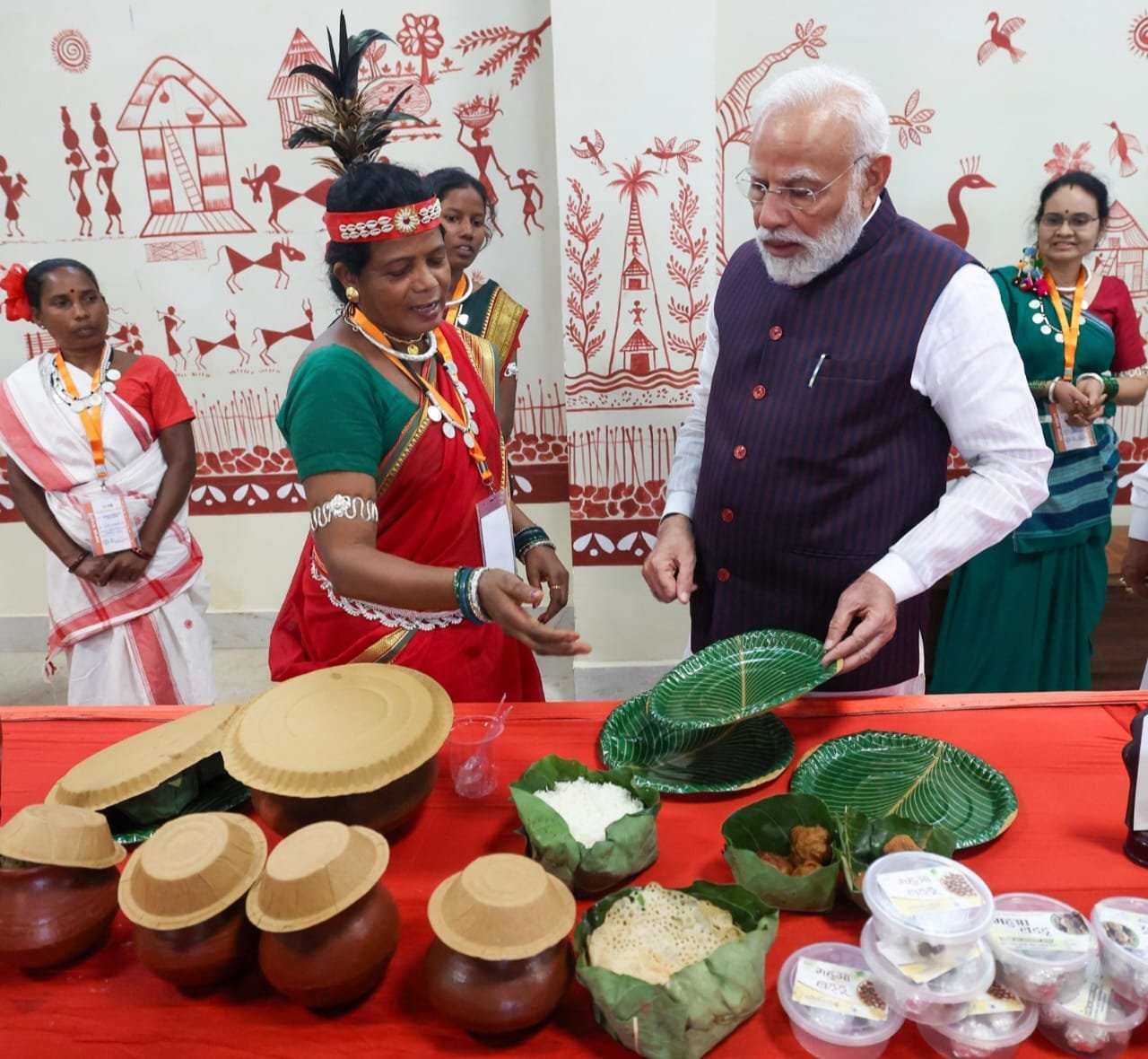 PM मोदी ने शहीद वीर नारायण सिंह स्मारक सह जनजातीय स्वतंत्रता संग्राम सेनानी संग्रहालय का किया लोकार्पण PM मोदी ने शहीद वीर नारायण सिंह स्मारक सह जनजातीय स्वतंत्रता संग्राम सेनानी संग्रहालय का किया लोकार्पण