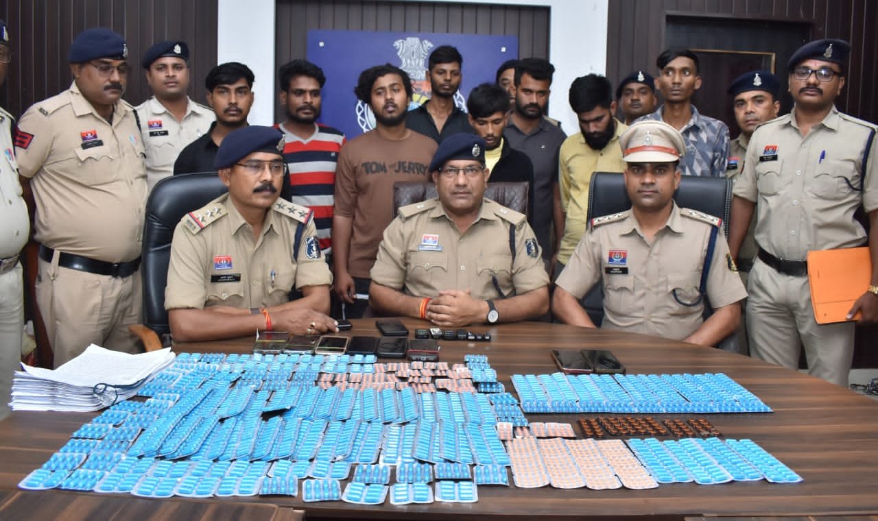 भिलाई – दुर्ग में ढाई हजार नशीली कैप्सूल के साथ आठ तश्कर गिरफ्तार