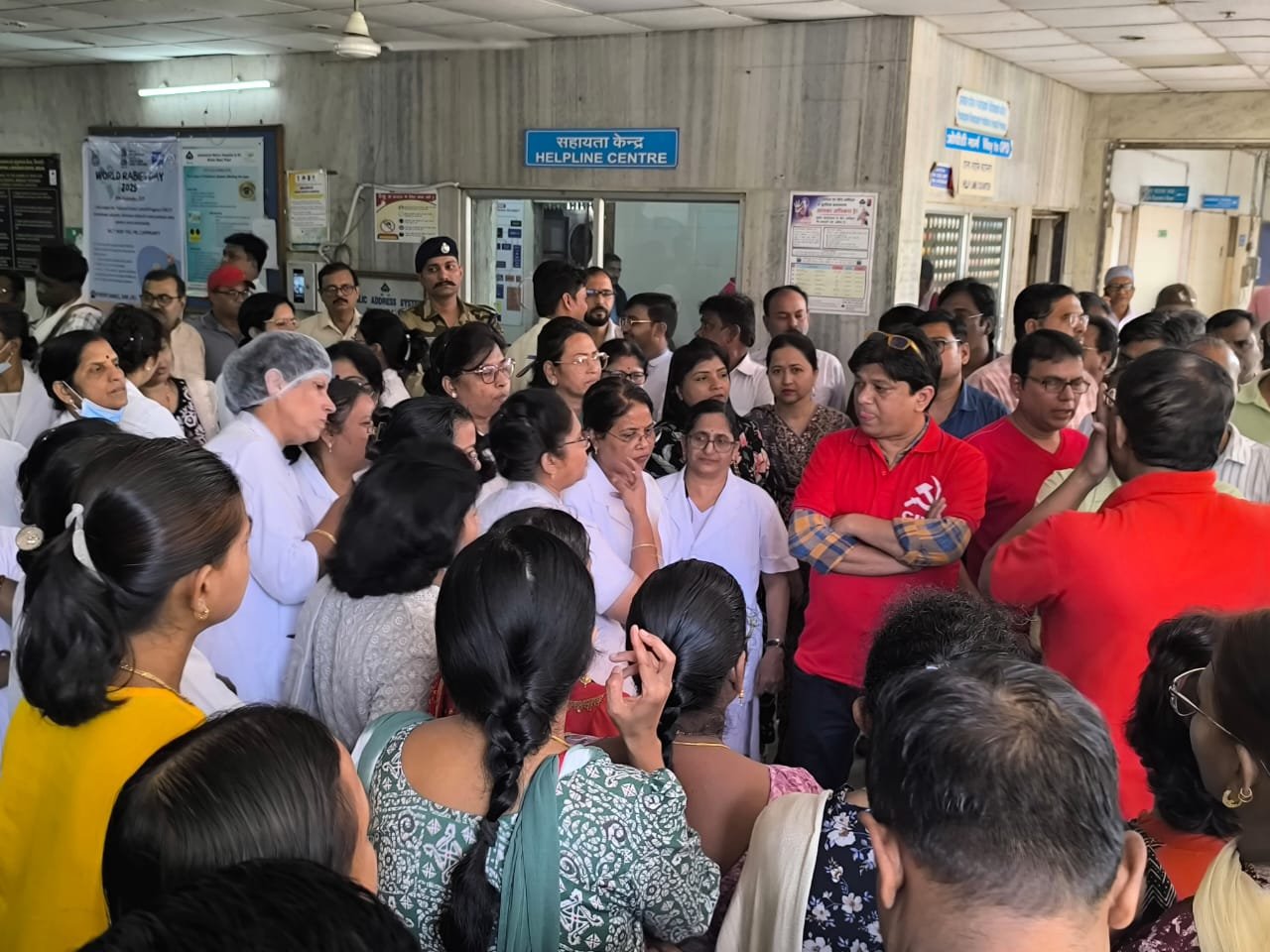 सेक्टर-9 अस्पताल के निजीकरण का विरोध, सीटू कार्यकर्ताओं ने परिवार सहित जताया रोष