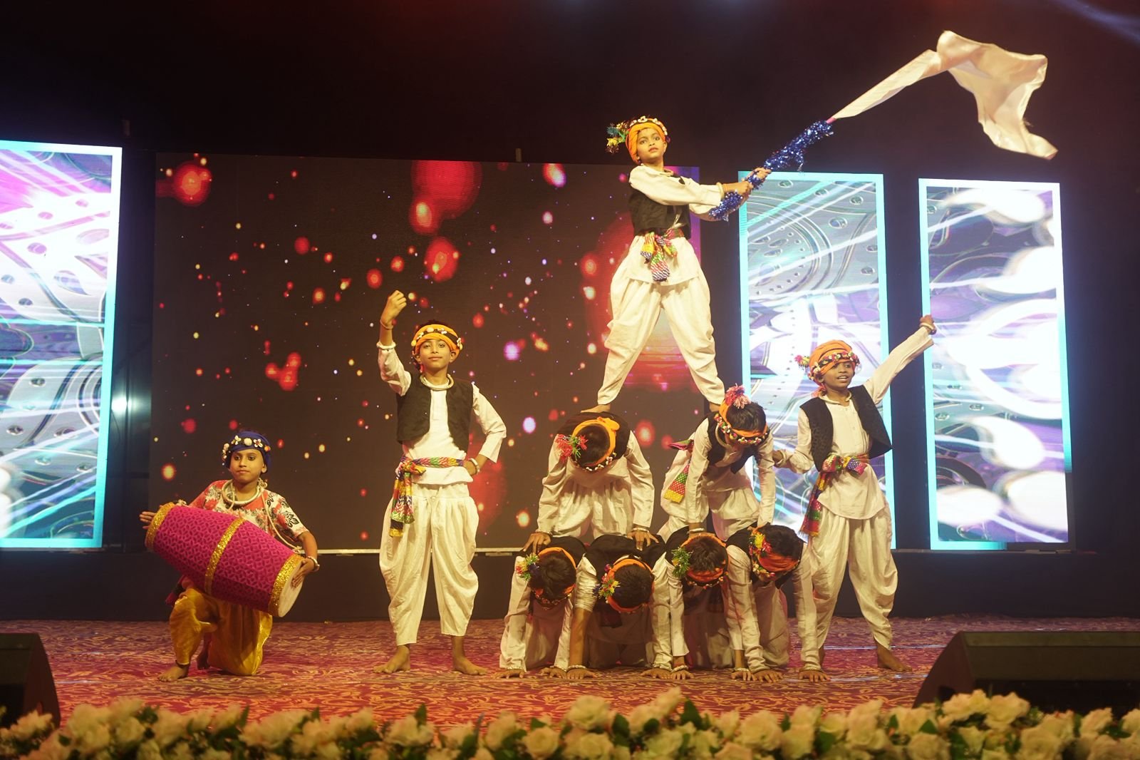 मैत्री विद्या निकेतन में 37वाँ वार्षिक उत्सव “नवरंग 2025” का भव्य आयोजन