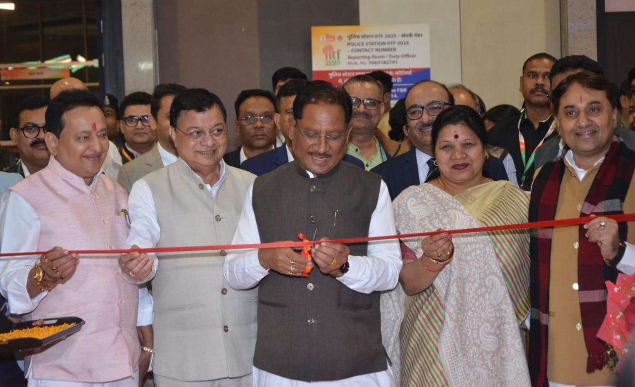 अंतरराष्ट्रीय व्यापार मेले में CM साय ने छत्तीसगढ़ पेवेलियन का किया अवलोकन