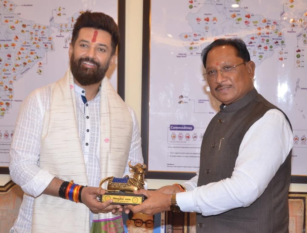 मुख्यमंत्री विष्णुदेव साय की केंद्रीय मंत्री चिराग पासवान के साथ अहम मुलाकात मुख्यमंत्री विष्णुदेव साय की केंद्रीय मंत्री चिराग पासवान के साथ अहम मुलाकात