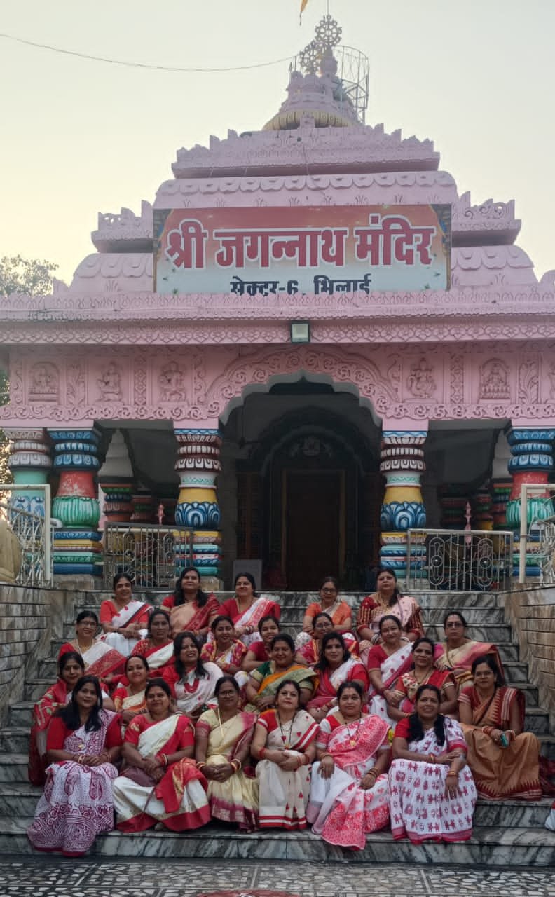 झोटी रंगोली प्रतियोगिता में उमड़ा उत्साह, 100 से अधिक महिलाओं ने दिखाया हुनर झोटी रंगोली प्रतियोगिता में उमड़ा उत्साह, 100 से अधिक महिलाओं ने दिखाया हुनर