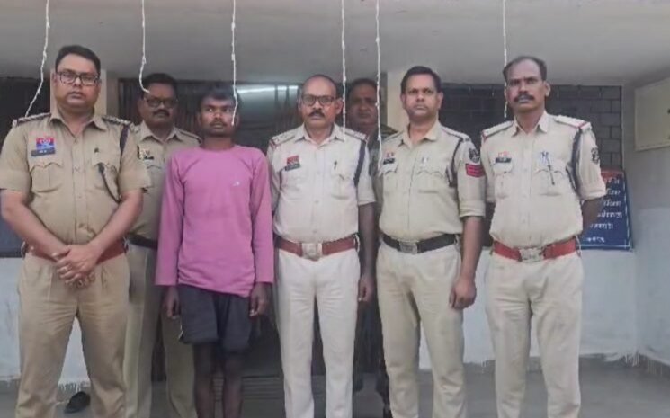 दस साल के बालक से बुआ के बेटे ने नशे में की दरिंदगी, फिर लटका दिया फांसी पर दस साल के बालक से बुआ के बेटे ने नशे में की दरिंदगी, फिर लटका दिया फांसी पर