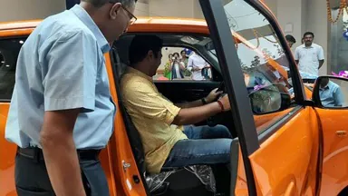 47 लाख घरों तक पहुंचने वाली देश की इकलौती कार, 6 एयरबैग
