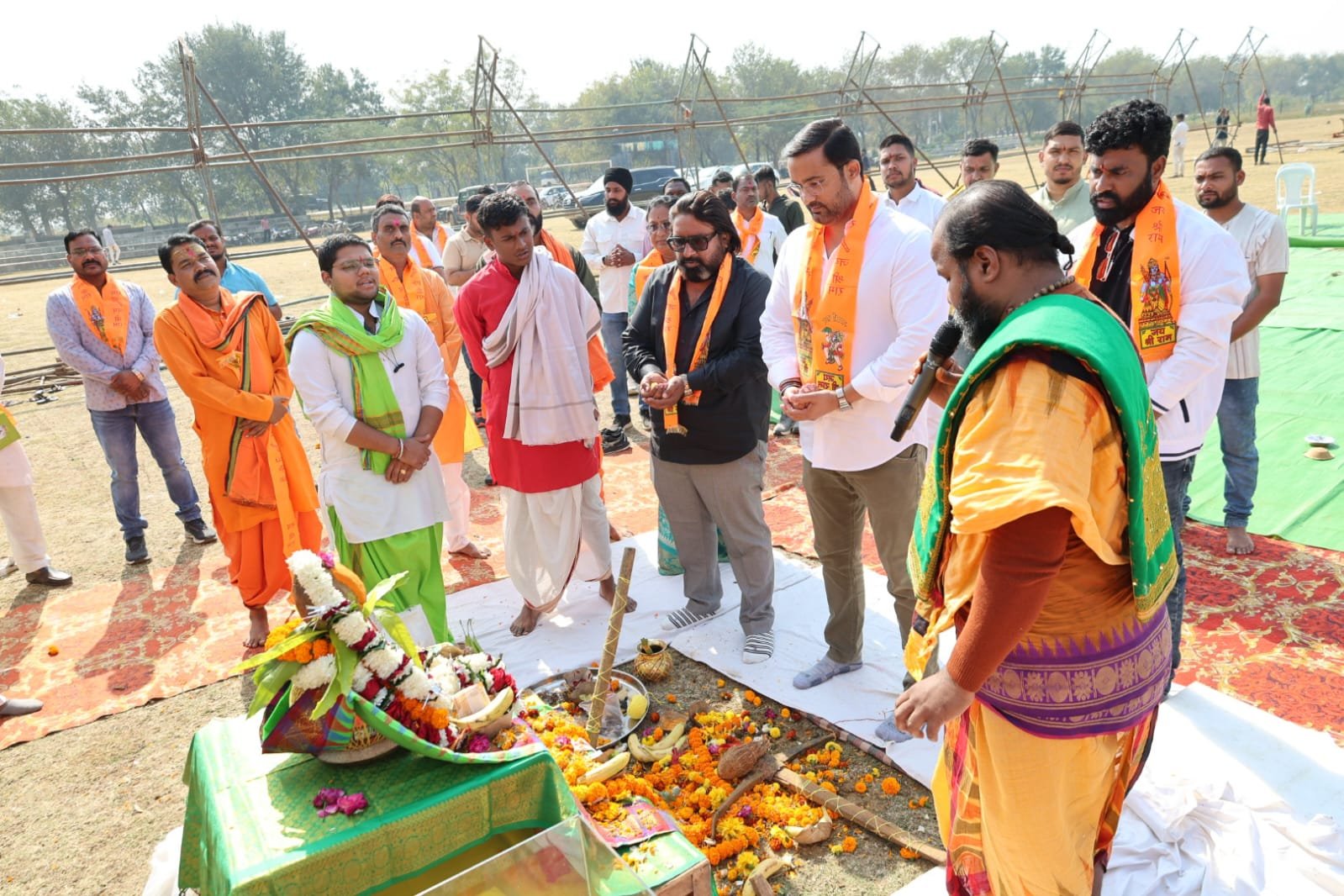 शिवपुरी जामुल में आयोजित राम कथा के भूमि पूजन में शामिल हुए इंद्रजीत सिंग छोटू शिवपुरी जामुल में आयोजित राम कथा के भूमि पूजन में शामिल हुए इंद्रजीत सिंग छोटू
