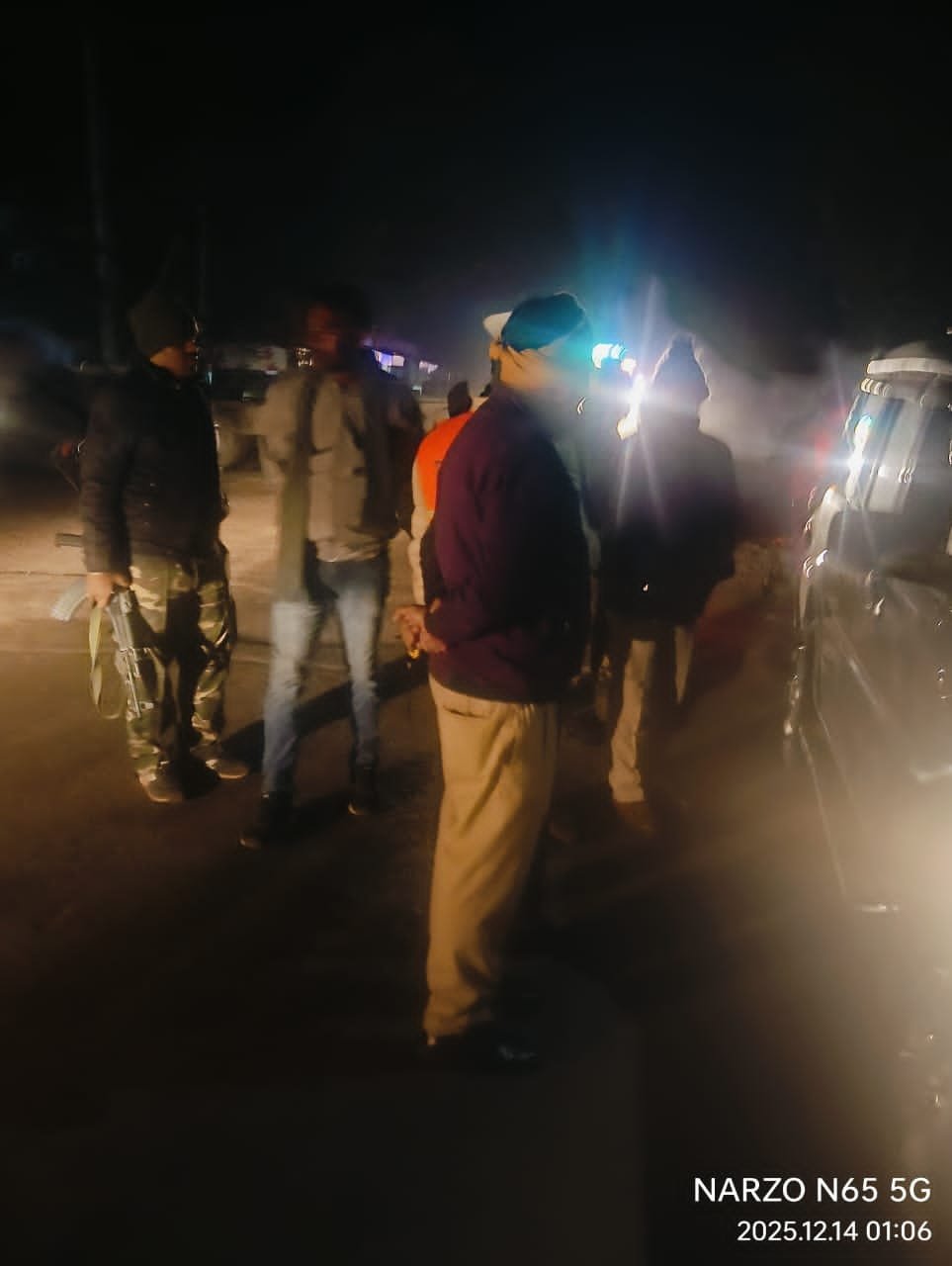 नो पार्किंग जोन में खड़े 11 वाहन एवं 85 वारंटियो की कराई गई तमिली