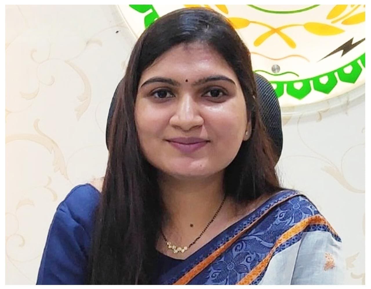 Success Story : IPS बनने के बाद भी नहीं छोड़ी जिद, IAS बनकर लिया दम