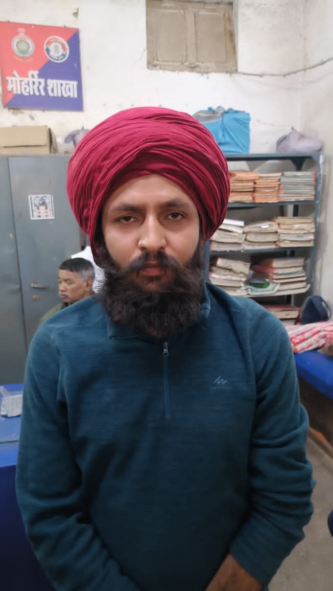 दुर्ग में BSF कर्मचारी बनकर घूम रहा था युवक, फर्जी दस्तावेजों सहित गिरफ्तार