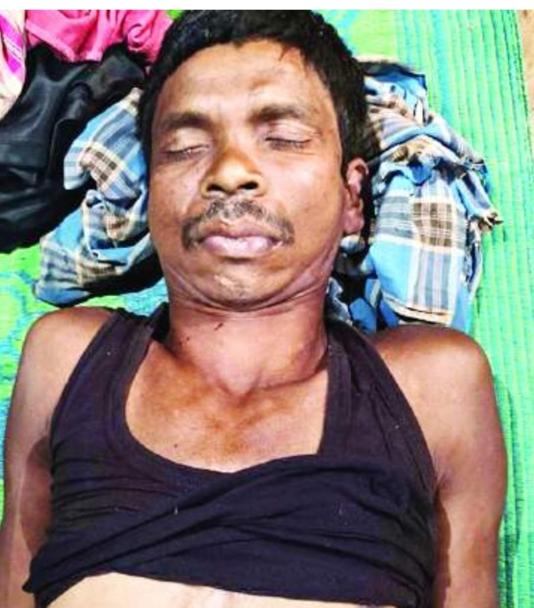 CG News : सोते हुए बड़े भाई की छोटे भाई ने गला घोटकर की हत्या, आरोपी फरार CG News : सोते हुए बड़े भाई की छोटे भाई ने गला घोटकर की हत्या, आरोपी फरार
