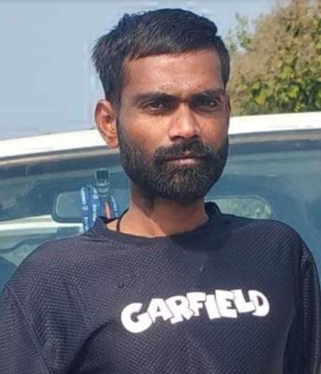 दुर्ग से नांदगांव लौटता युवक खड़ी ट्रक जा घुसा, अस्पताल ले जाते रास्ते में मौत