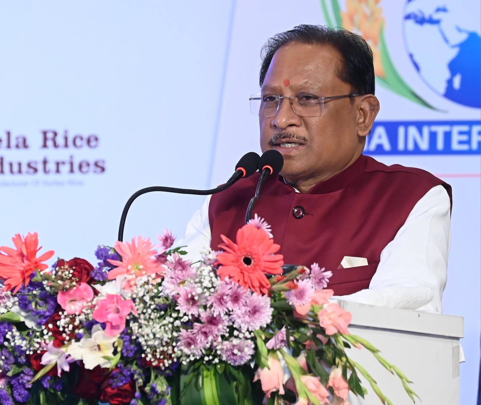 चावल निर्यातकों को दी बड़ी सौगात, मंडी शुल्क में छूट की अवधि एक साल बढ़ाई गई चावल निर्यातकों को दी बड़ी सौगात, मंडी शुल्क में छूट की अवधि एक साल बढ़ाई गई