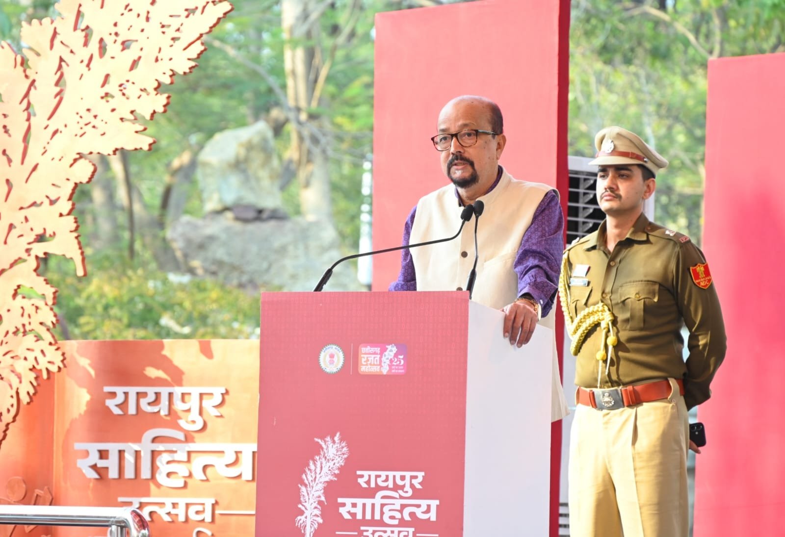 इंटरनेट की इस दुनिया में प्रिंट और साहित्य का महत्व हमेशा रहेगा – राज्यपाल डेका