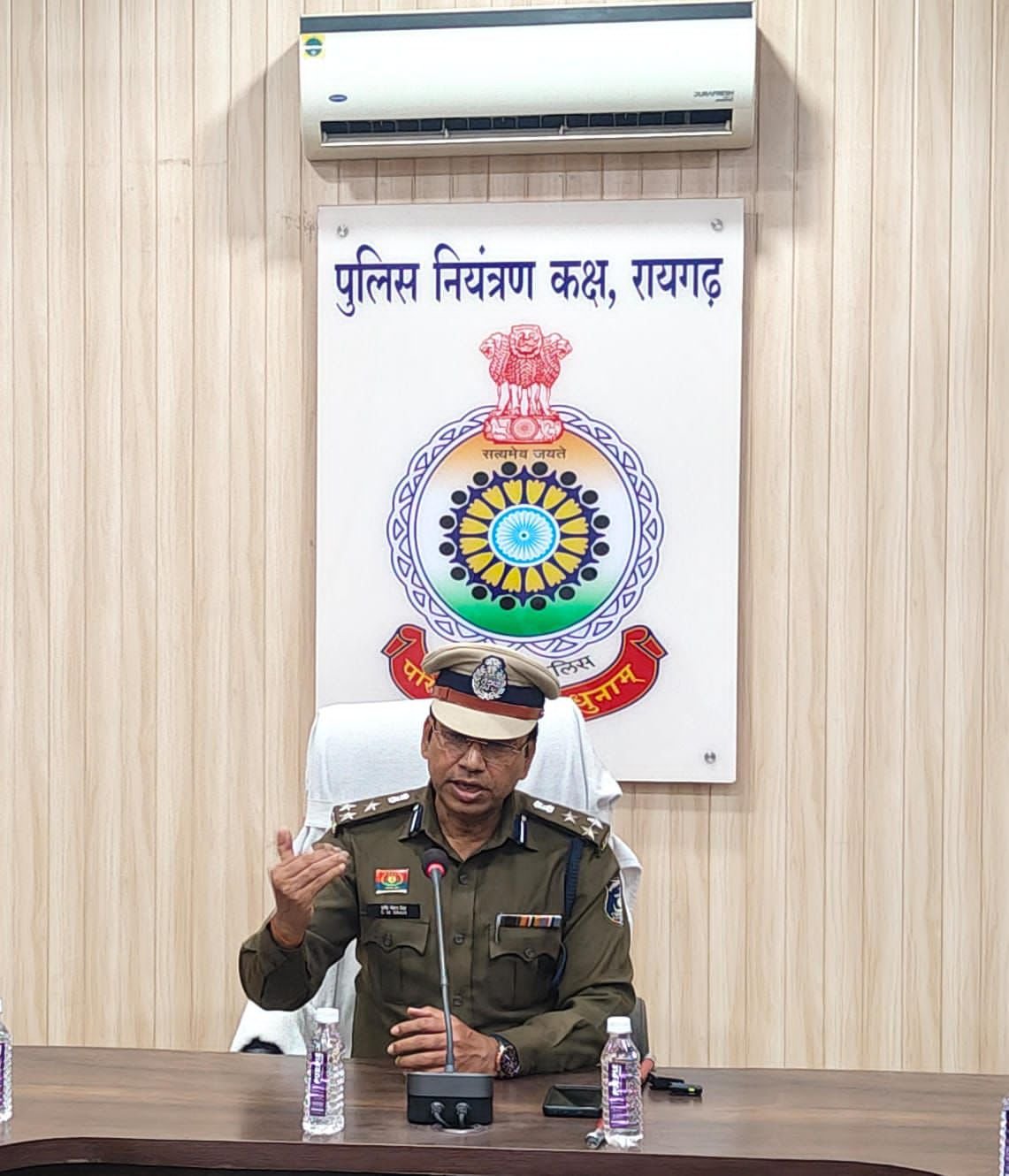 मीडिया से रूबरू हुए SSP शशिमोहन सिंह, कहा – साइबर अपराध पर सख्ती, अवैध धंधों पर जीरो टॉलरेंस की नीति