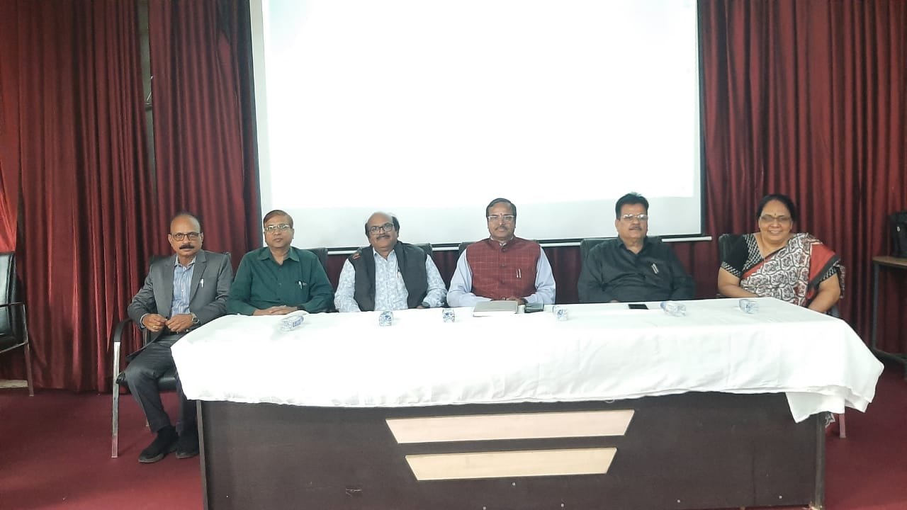 व्यापम शिक्षक पात्रता परीक्षा (TET) की ब्रीफिंग में 250 अधिकारी हुए शामिल