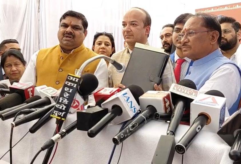 IT पार्क दुर्ग के लिए 28 कंपनियों से मुख्यमंत्री विष्णु देव की मौजूदगी में MOU