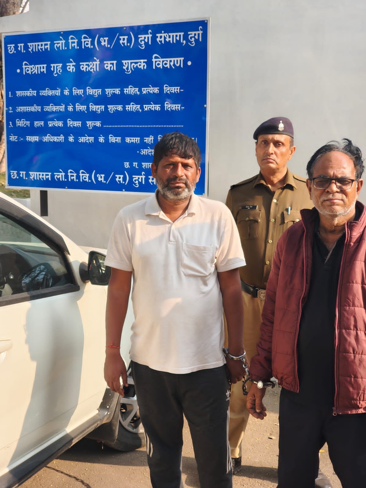 दुर्ग में गैंगरेप : दो और आरोपी गिरफ्तार, अब तक 7 आरोपी भेजे गए जेल दुर्ग में गैंगरेप : दो और आरोपी गिरफ्तार, अब तक 7 आरोपी भेजे गए जेल