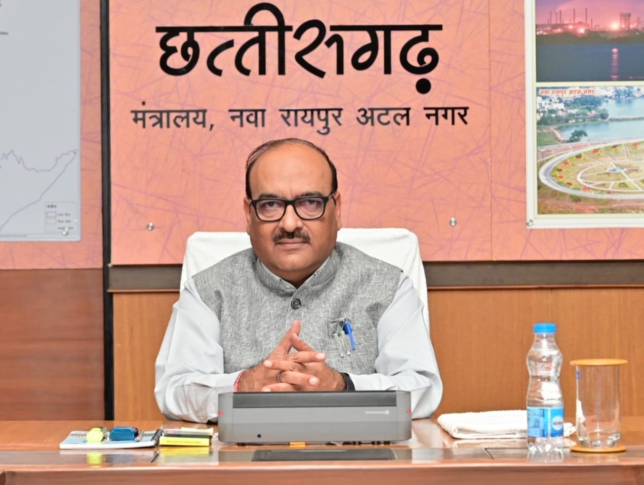 मुख्य सचिव ने मंत्रालय महानदी भवन में नवा अंजोर विजन@ 2047 मॉनिटरिंग पोर्टल की समीक्षा की मुख्य सचिव ने मंत्रालय महानदी भवन में नवा अंजोर विजन@ 2047 मॉनिटरिंग पोर्टल की समीक्षा की