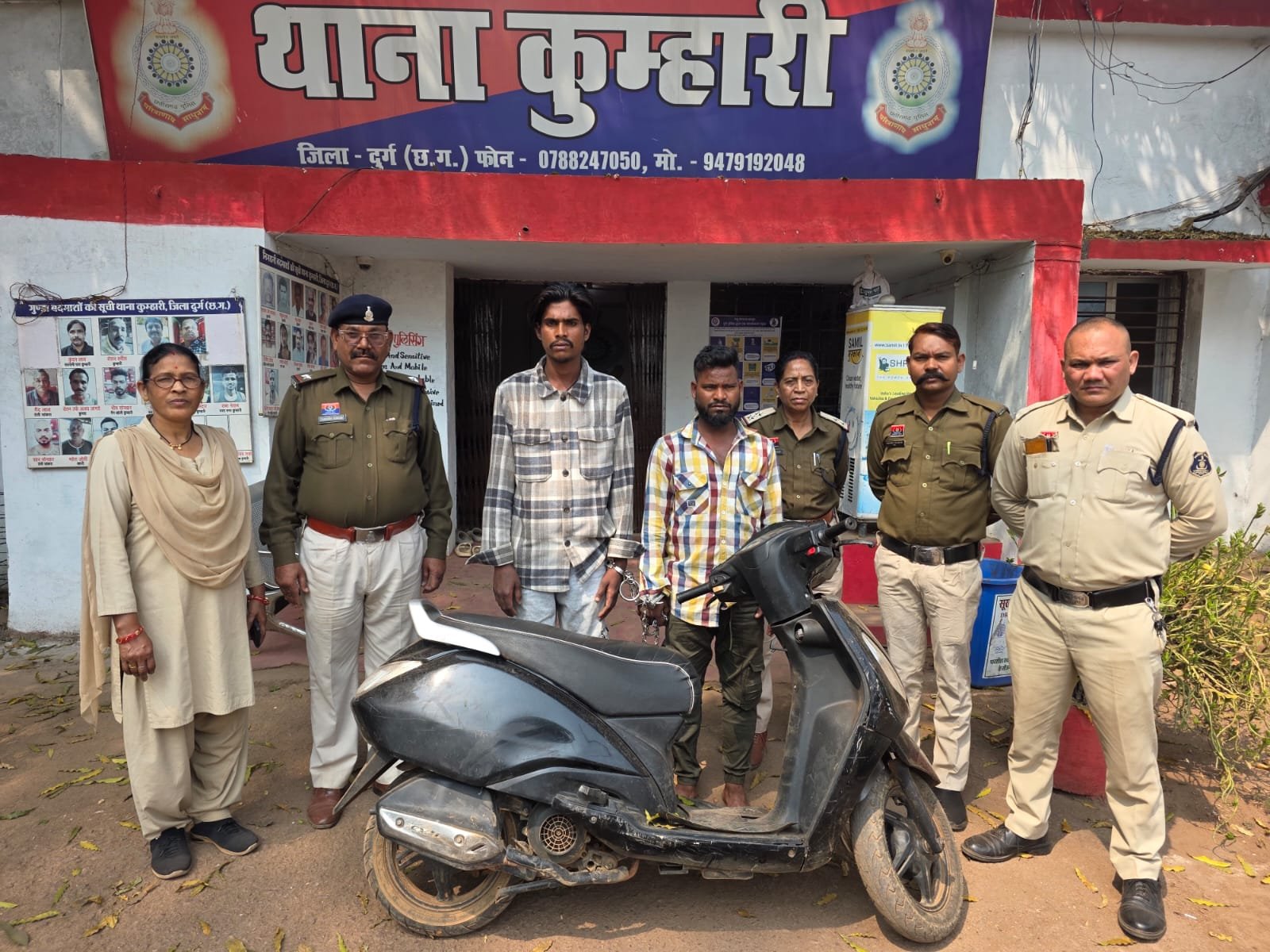 Durg में भेड़ व नगदी की झपटमारी का खुलासा, दो आरोपी गिरफ्तार; एक फरार Durg में भेड़ व नगदी की झपटमारी का खुलासा, दो आरोपी गिरफ्तार; एक फरार