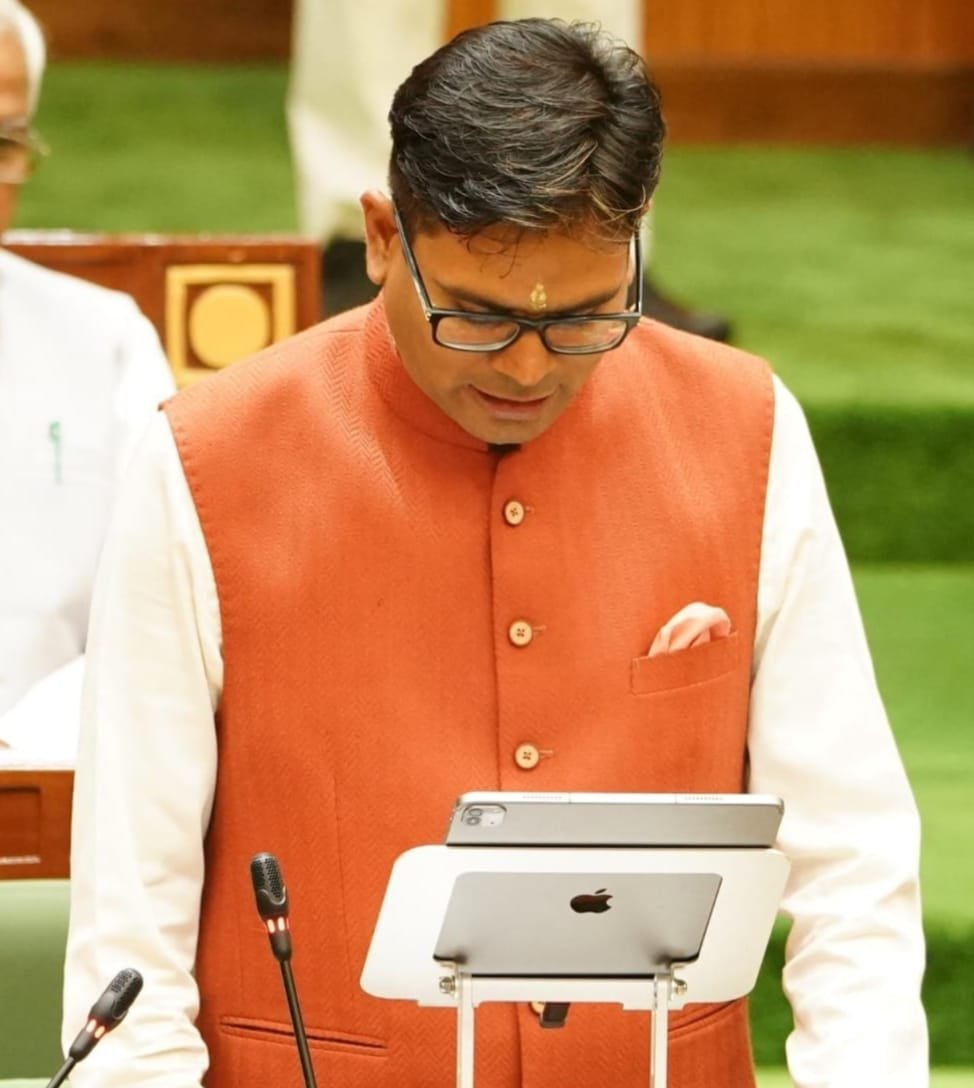 छत्तीसगढ़ बजट 2026-27 : बस्तर के विकास का व्यापक रोडमैप तैयार छत्तीसगढ़ बजट 2026-27 : बस्तर के विकास का व्यापक रोडमैप तैयार