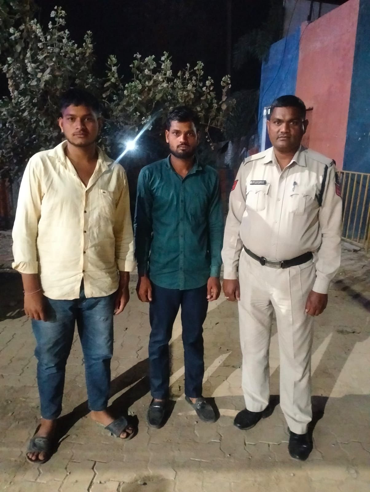 होली पर कुत्ते के साथ क्रूरता करने वाले दो आरोपी अरेस्ट, पुलिस की त्वरित कार्रवाई