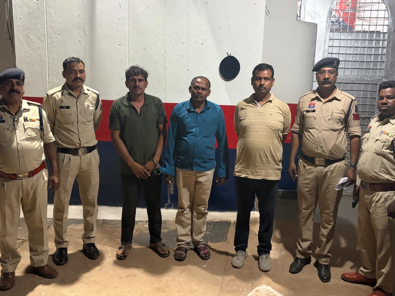 दुर्ग में 62 हजार KG अफीम की फसल जप्त, पौधे के विनिष्टिकरण का प्रोसेस शुरू