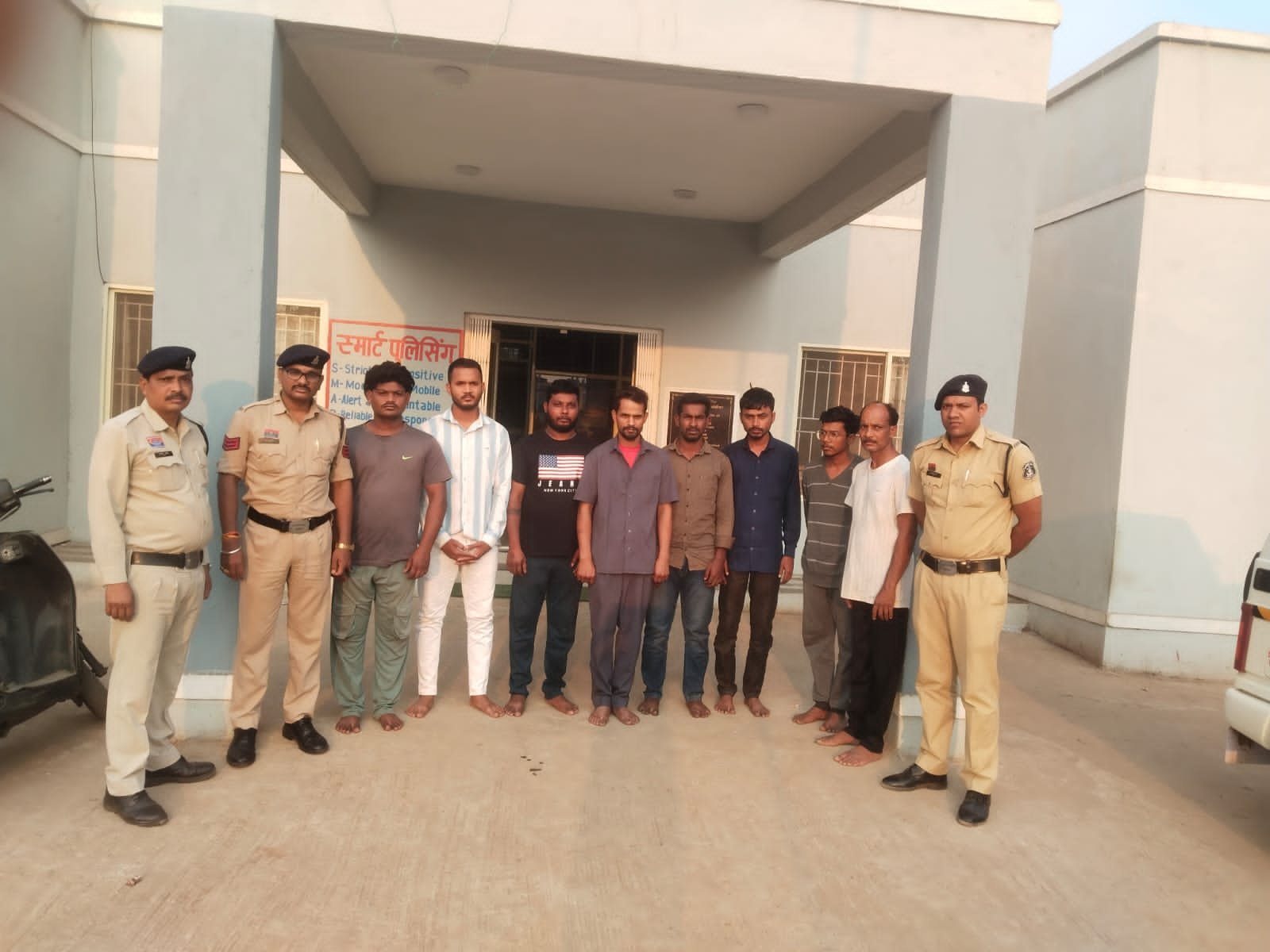 दुर्ग में ऑनलाइन गेमिंग के नाम पर म्यूल अकाउंट गिरोह का पर्दाफाश दुर्ग में ऑनलाइन गेमिंग के नाम पर म्यूल अकाउंट गिरोह का पर्दाफाश